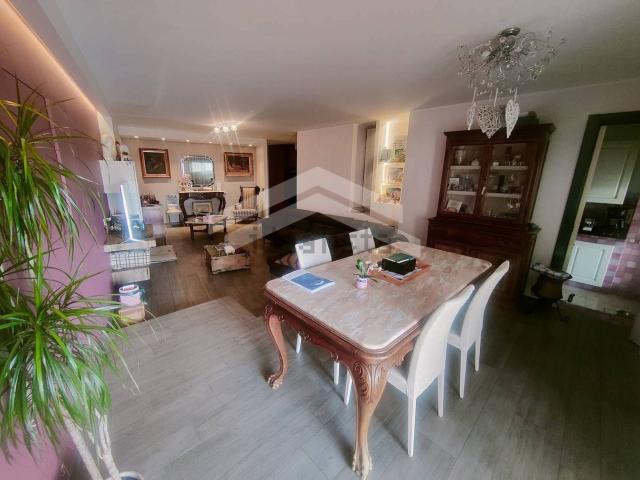 Appartamento in vendita di 173 m² in Corso Giuseppe Mazzini, 101