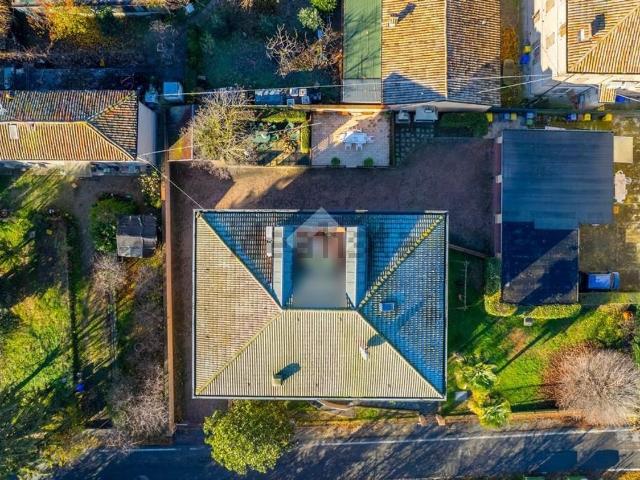 Appartamento in vendita di 173 m² in Strada Naviglia, 50