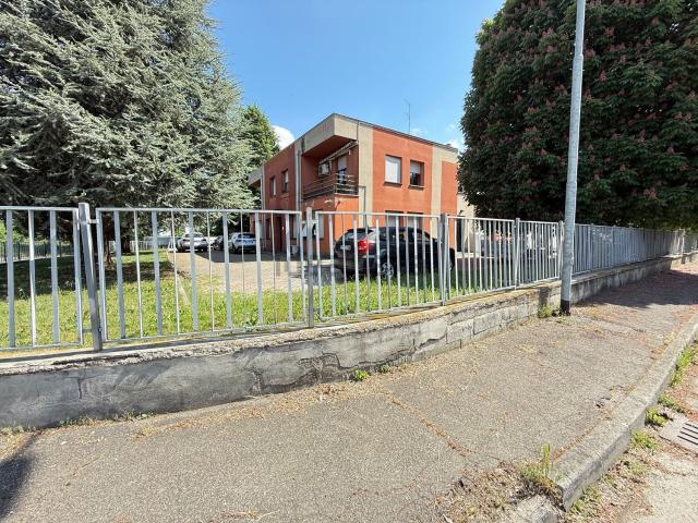 Appartamento in vendita di 174 m² in Via Dante Spaggiari, 7