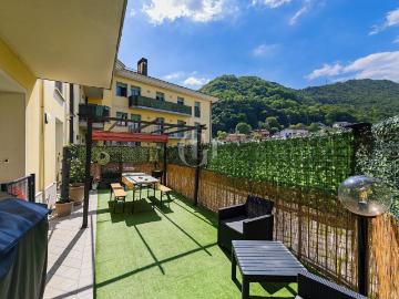 Appartamento in vendita di 174 m² in Via Fratelli Reguitti, 3