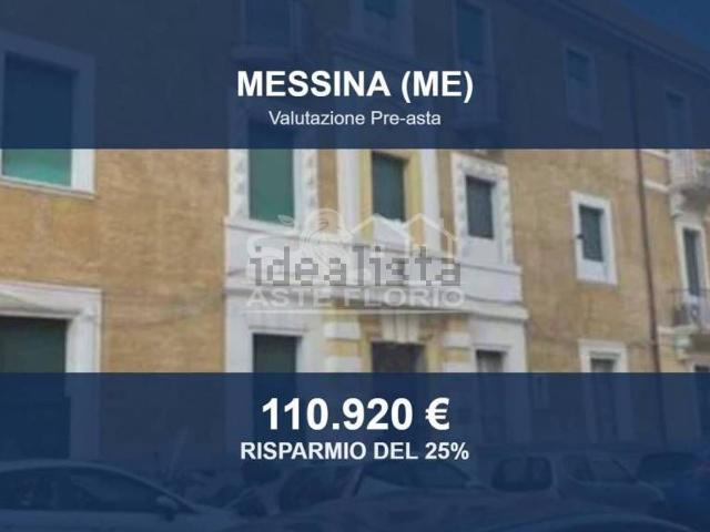 Appartamento in vendita di 174 m² in Via Lenzi, 1