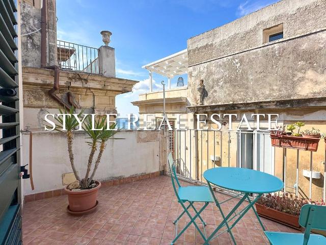 Appartamento in vendita di 174 m² in Via S.Maria dei Miracoli