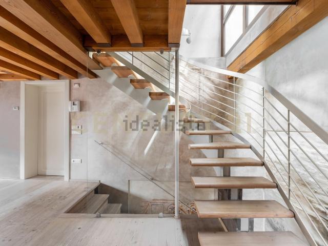 Appartamento in vendita di 174 m² in Via Sant&apos Agostino, 36
