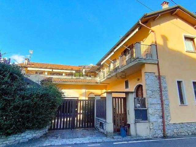 Appartamento in vendita di 174 m² in Corso Sempione, 2