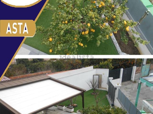 Appartamento in vendita di 174 m² in Piazza Francesca Morvillo, 5