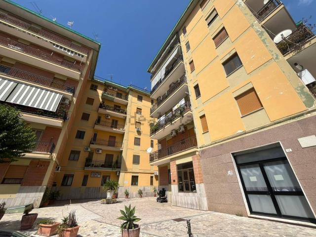 Appartamento in vendita di 174 m² in Piazza Salvo d&apos Acquisto, 12