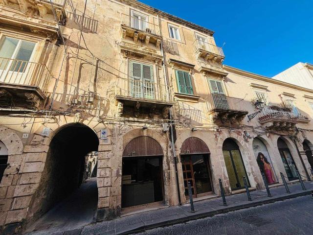 Appartamento in vendita di 175 m²