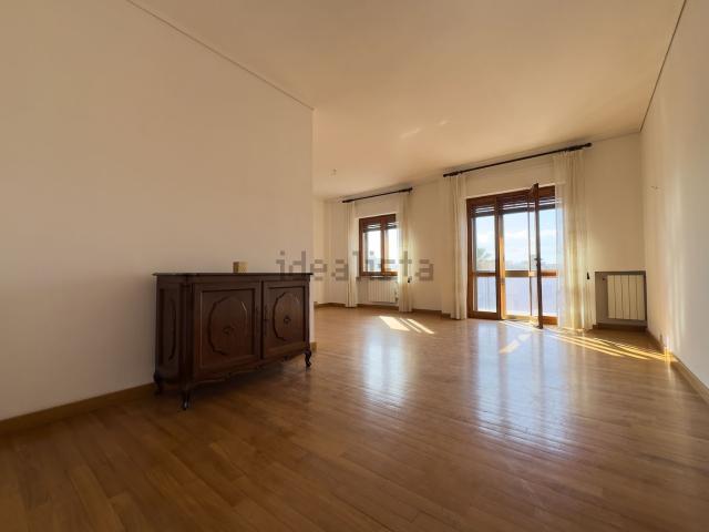 Appartamento in vendita di 175 m² in Via Antonio Scano, 45