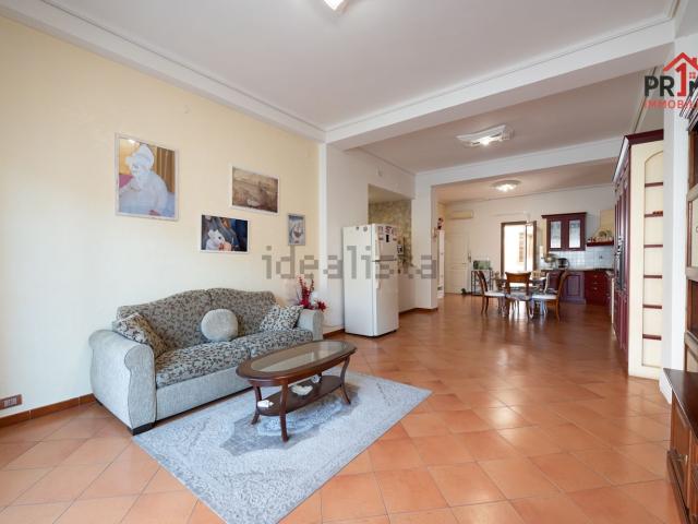 Appartamento in vendita di 175 m² in Via Como, 351
