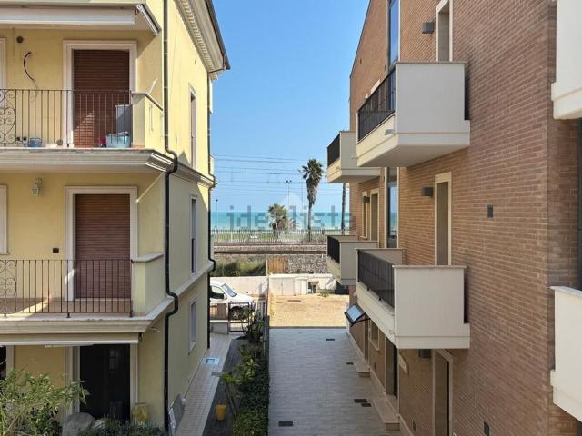 Appartamento in vendita di 175 m² in Via Cristoforo Colombo, 30