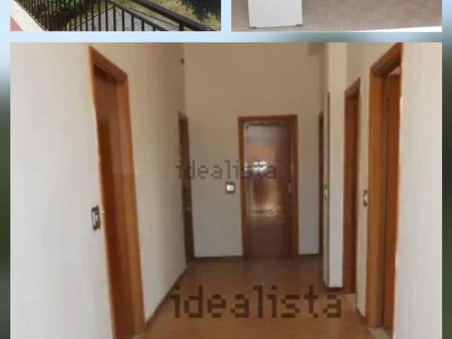 Appartamento in vendita di 175 m² in Via Antonio Gramsci, 11