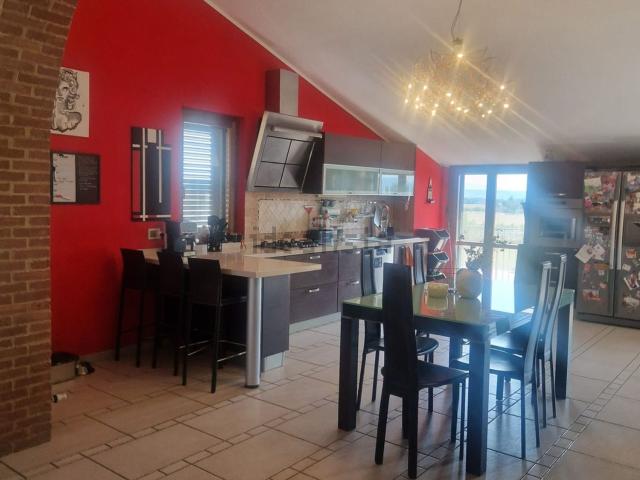 Appartamento in vendita di 175 m² in Via Arti e Mestieri, 11