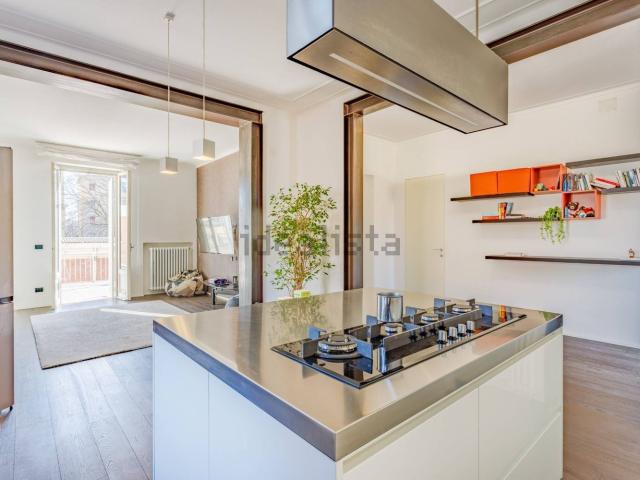 Appartamento in vendita di 175 m² in Via Bettino Ricasoli, 9
