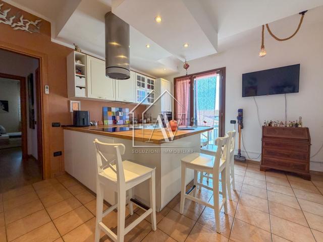 Appartamento in vendita di 175 m² in Via Giovanni Falcone, 4