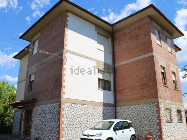 Appartamento in vendita di 175 m² in Via della Traversa, 41