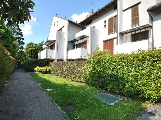 Appartamento in vendita di 175 m² in Via Enrico Fermi, 1