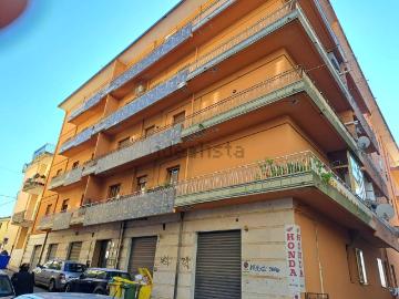 Appartamento in vendita di 175 m² in Via Francesco Crispi, 166