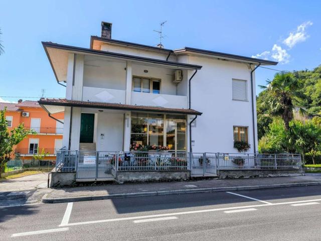 Appartamento in vendita di 175 m² in Via Fratelli Bandiera