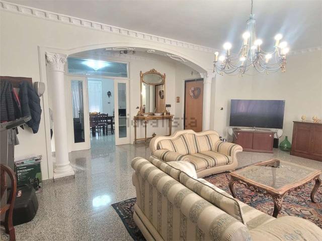Appartamento in vendita di 175 m² in Via Lavagna, 9