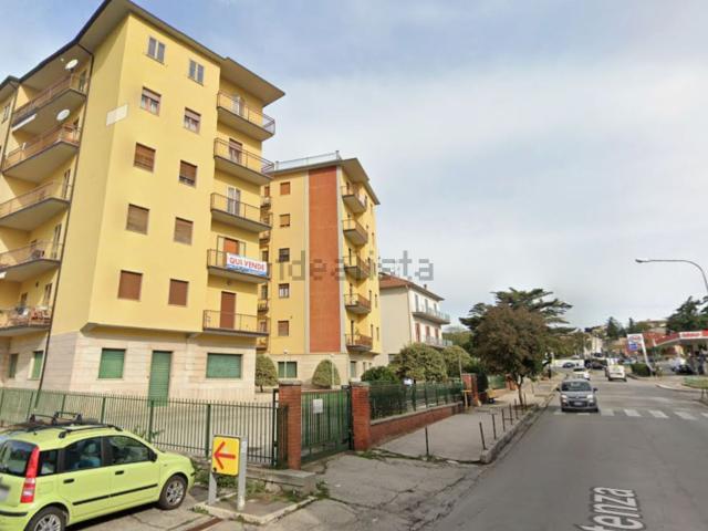 Appartamento in vendita di 175 m² in Via Monticchio