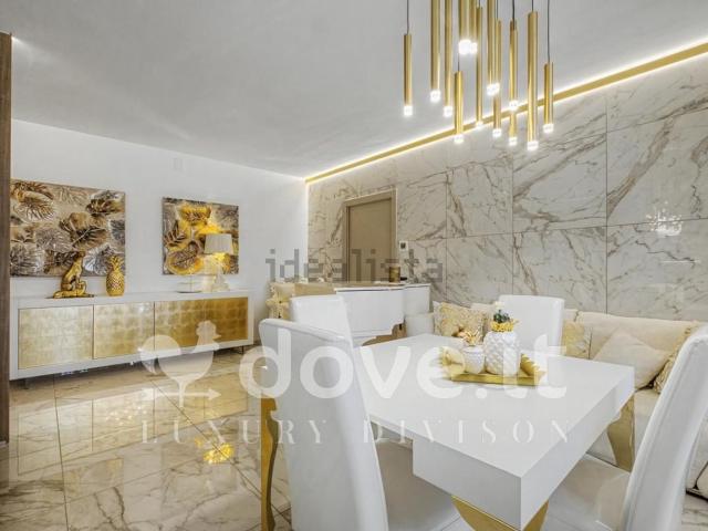 Appartamento in vendita di 175 m² in Via Marco Polo, 24