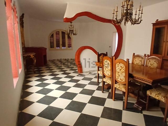 Appartamento in vendita di 175 m² in Via Miramare