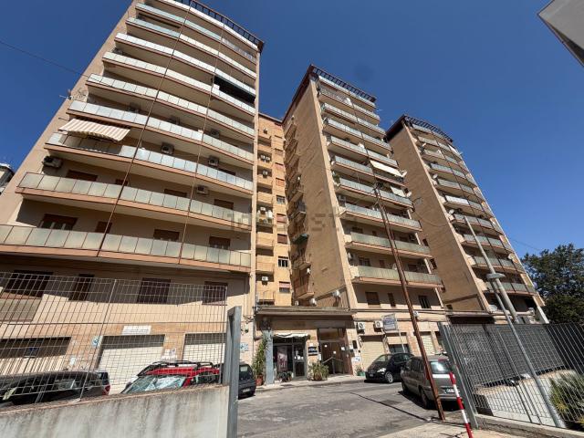 Appartamento in vendita di 175 m² in Via Sardegna, 17