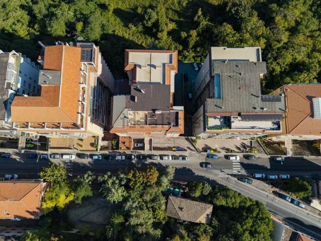 Appartamento in vendita di 175 m² in Via Papa Giovanni XXIII