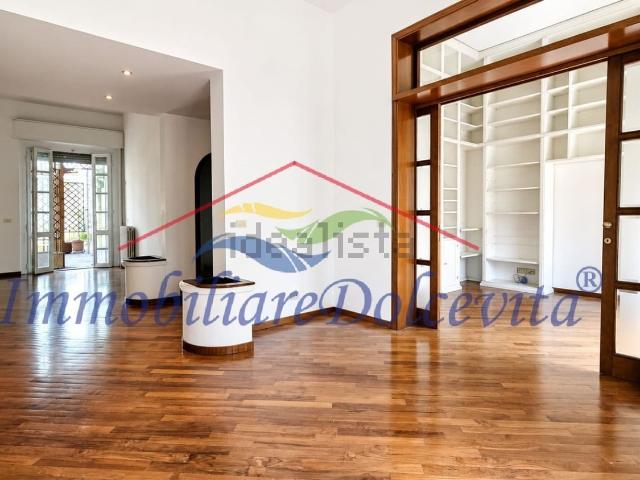 Appartamento in vendita di 175 m² in Via Pietro Maroncelli