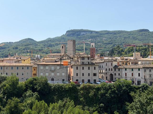 Appartamento in vendita di 175 m² in Via Pietro Toselli, 13