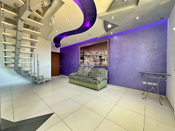 Appartamento in vendita di 175 m² in Via Pulzona