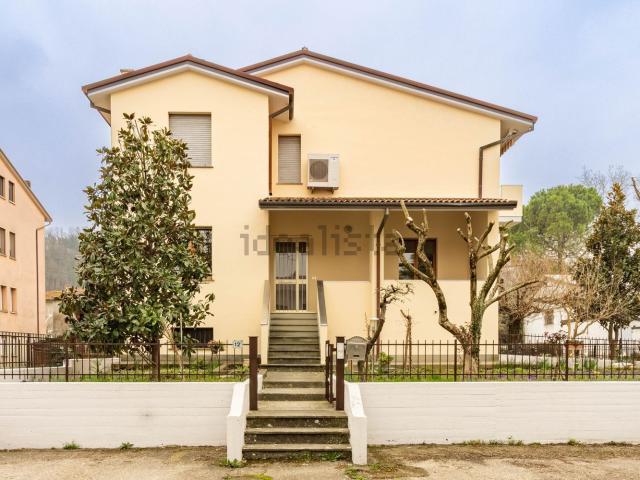Appartamento in vendita di 175 m² in Via Rabatta, 12