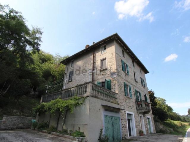 Appartamento in vendita di 175 m² in Via Valle Del Samoggia, 2870