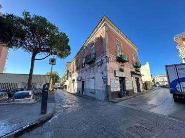 Appartamento in vendita di 175 m² in Via Vittorio Emanuele, 158