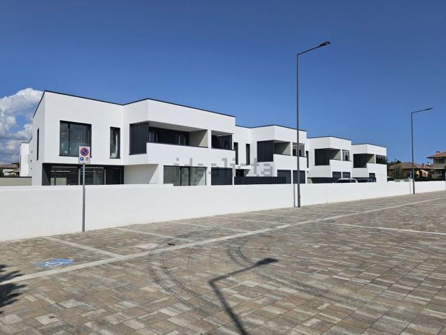 Appartamento in vendita di 175 m² in Via Vigonovese, 399