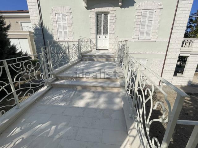 Appartamento in vendita di 199 m² in Viale Zara, 19