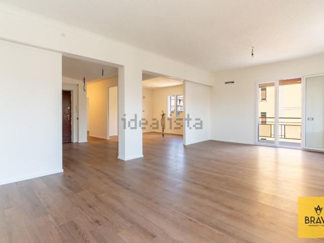 Appartamento in vendita di 175 m² in Viale della Regione Siciliana, 2282