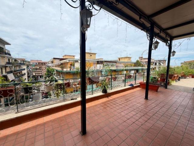 Appartamento in vendita di 175 m² in Viale Guglielmo Marconi, 261