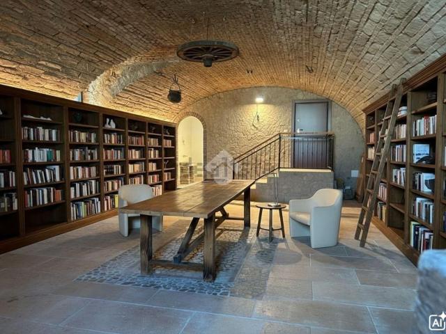 Appartamento in vendita di 175 m² in Località Marinoni, 6