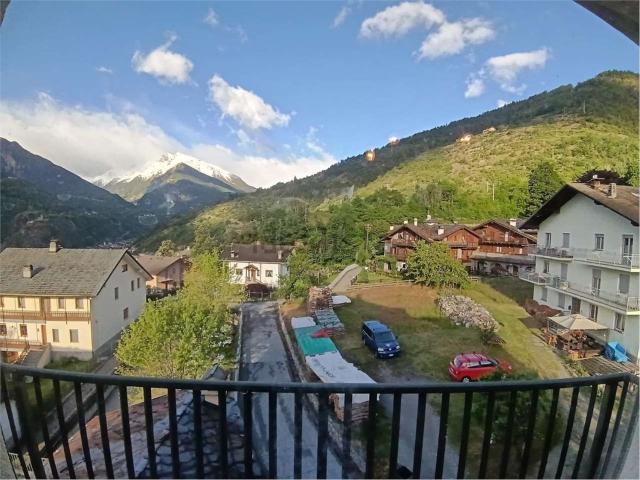 Appartamento in vendita di 175 m² in Località Praximond, 93