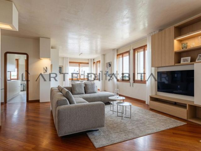 Appartamento in vendita di 175 m² in Piazzetta Giuseppe Bussolin