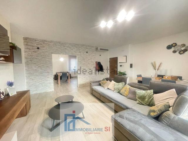 Appartamento in vendita di 176 m² in Via Crocevia Sala