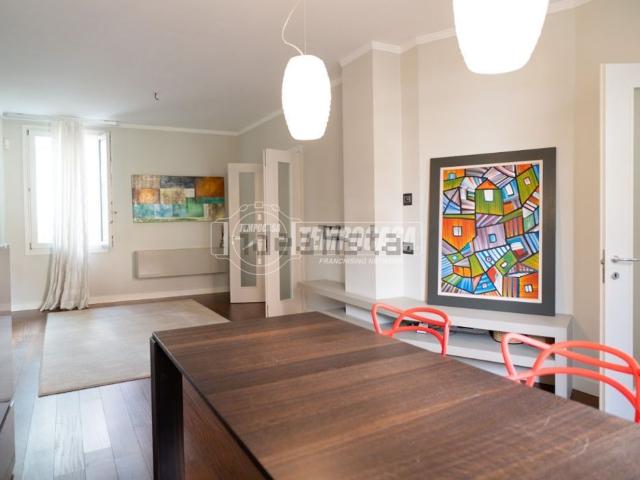 Appartamento in vendita di 176 m² in Via Giuseppe di Rorai, 7