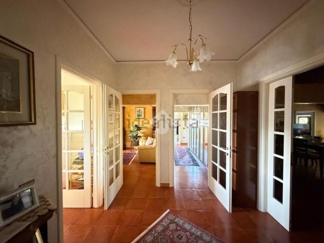 Appartamento in vendita di 176 m² in Via Giuseppe Mazzini, 91