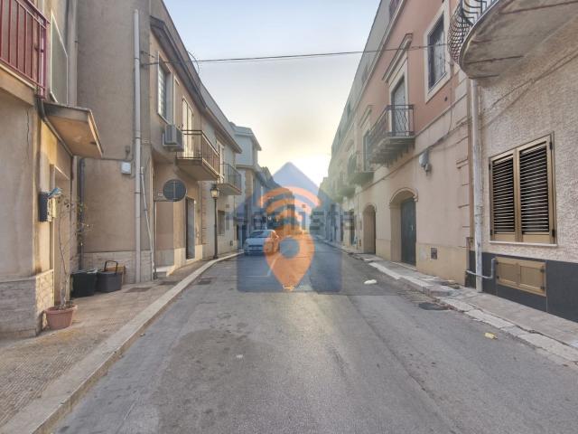 Appartamento in vendita di 176 m² in Via del Popolo