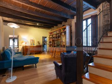 Appartamento in vendita di 176 m² in Via Olginati