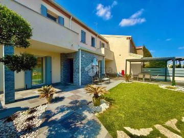 Appartamento in vendita di 176 m² in Via Podrecca