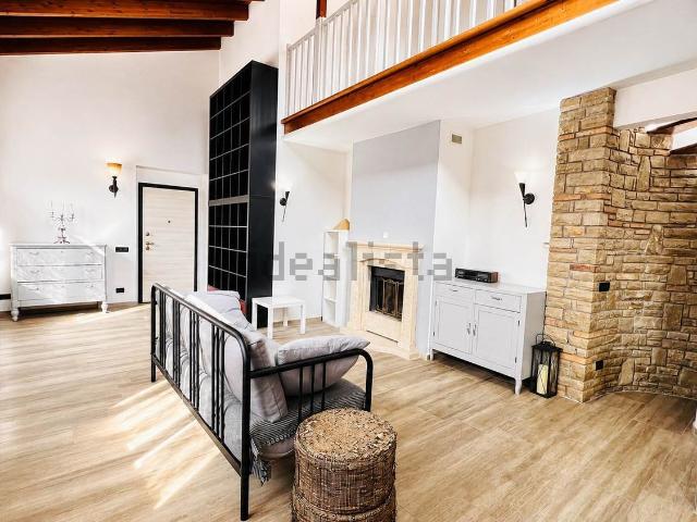 Appartamento in vendita di 176 m² in Via Trieste, 15