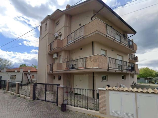 Appartamento in vendita di 176 m² in Contrada Cese, 4