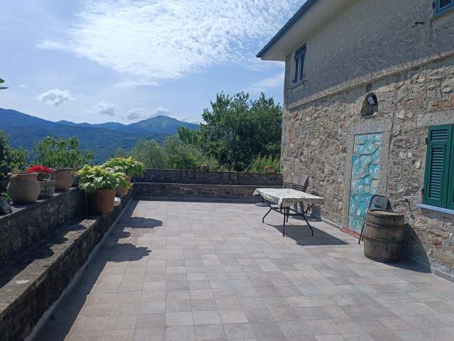 Appartamento in vendita di 176 m² in Strada Provinciale San Pietro Vara, 50